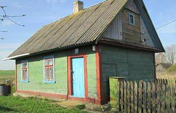 В разных регионах Беларуси распродают дома дешевле 12 долларов
