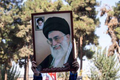 Али Хаменеи - Хасан Насралла - Хаменеи: поскольку ХАМАС не согласовал с нами атаку на Израиль, помощи не будет - news.israelinfo.co.il - Израиль - Иран - Тегеран - Reuters