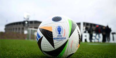 Сделали из кукурузы и тростника. УЕФА представил официальный мяч Евро-2024 — фото