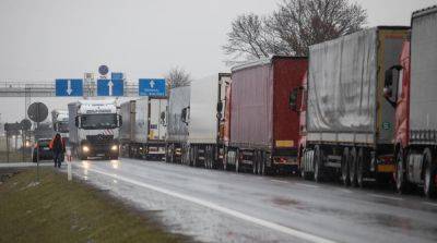 Перевозчики Словакии пригрозили перекрыть границу для украинских грузовиков