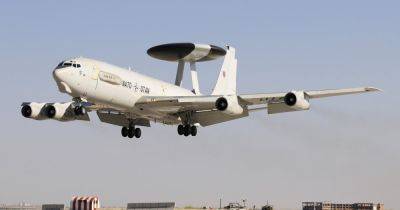 НАТО заменит самолеты-разведчики системы AWACS на модифицированные Boeing 737, – Столтенберг
