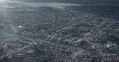"Политическая задача": эксперт рассказал, почему ВС РФ оставляют от городов лишь руины (видео)