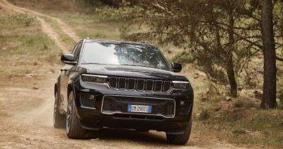На украинский рынок выходит новый Jeep Grand Cherokee: подробности и цены (фото)