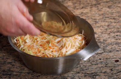 Это действительно самый лучший и аппетитный рецепт: как заквасить капусту по бабушкиному рецепты