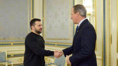 Новый глава МИД Британии Кэмерон приехал в Киев и поговорил с Зеленским