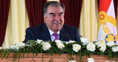 Эмомали Рахмон - День президента в Таджикистане: как появился праздник - dialog.tj - Таджикистан