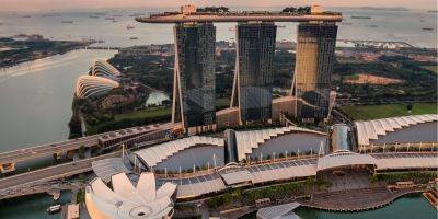 Мечтая о Лас-Вегасе. В Сингапуре известный миллиардер вложит дополнительные $1,7 миллиарда в строительство отеля-казино
