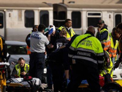 Десятки людей пострадавших в результате крушения поезда в Чикаго - unn.com.ua - США - Украина - Киев - Греция