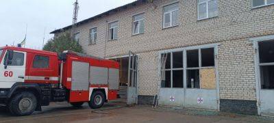 Авиабомбой ударили по пожарной части на Харьковщине: опубликованы фото - objectiv.tv - Россия - Украина - район Изюмский - Гсчс