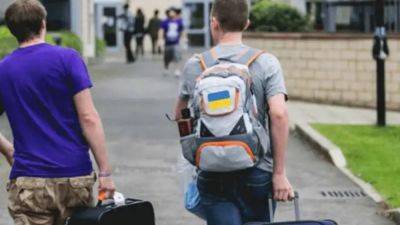 Выезд за границу студентов – Зеленский поручил ослабить правила выезда для студентов