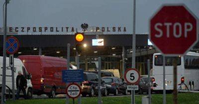 14 тонн: в Польше из-за страйка застрял медицинский груз для прифронтовых областей, — нардеп