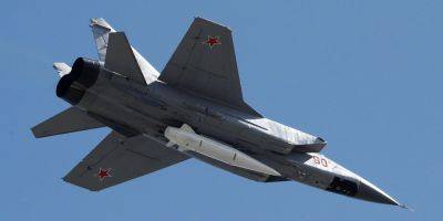 У врага две цели. Мельник — о том, зачем россияне дозаправляют и по несколько часов держат в воздухе МиГ-31К
