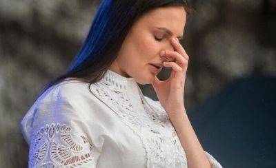 "Нужно было развернуться": известная украинская певица попала в аварию по дороге на концерт