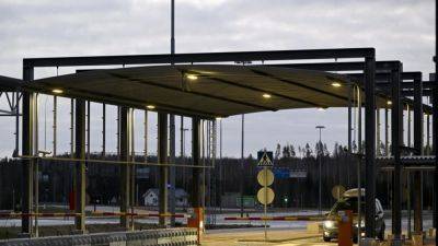 Мигранты после закрытия финских КПП застряли в пограничной зоне