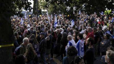 "Если понадобится - дойдем до Газы": семьи похищенных провели митинг в Иерусалиме