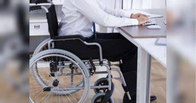 Компенсацию предоставит центр занятости: как получить выплаты за трудоустройство лиц с инвалидностью