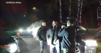 На журналиста Михаила Ткача напали во время съемки возле ресторана на Киевщине (видео)