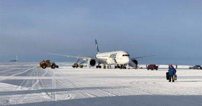 Посадили на лед: в Антарктиде впервые приземлился Boeing 787 — CNN (видео, фото)