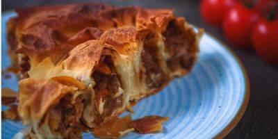 С фетой. Как испечь простой греческий пирог с капустой — рецепт от фуд-блогера