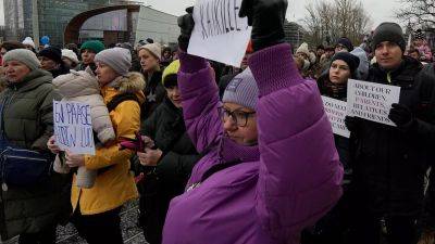 Финляндия: российская община протестует против закрытия границы