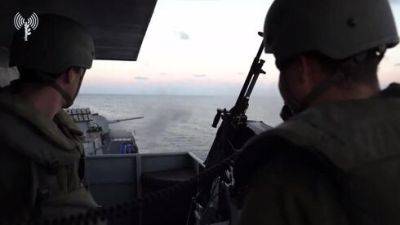 Видео: боевые корабли ВМС ЦАХАЛа атакуют террористов в Газе