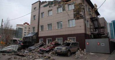 Мощный ураган в РФ разрушал дома и оставил без света десятки тысяч человек (фото, видео)