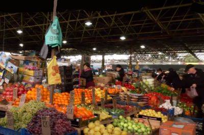 Українців чекають нові ціни в магазинах: які продукти дорожчатимуть та коли чекати удару по гаманцям