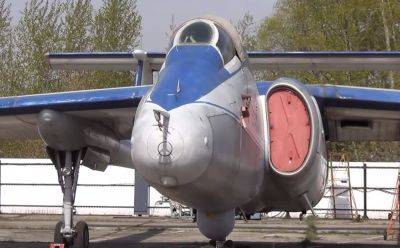 Последние запасы: Кремль вернет в строй старинный советский самолет-разведчик, чтобы воевать с Украиной