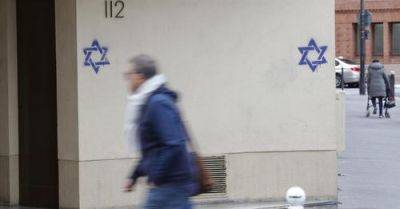 В Париже обнаружили звезды Давида, нарисованные на фасадах жилых домов. Открыто расследование - obzor.lt - Израиль - Франция - Париж - Палестина - Ракеты