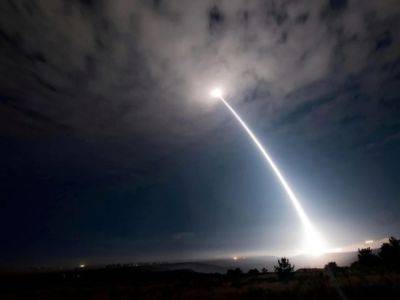 США взорвали межконтинентальную баллистическую ракету Minuteman III на испытаниях после аномалии после запуска