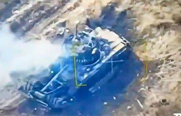 Российскую БМП и три танка уничтожили украинские бойцы на Угледарском направлении