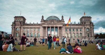 В Германии упростят трудоустройство беженцев: что изменится для украинцев