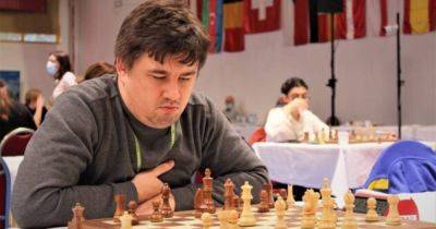 Украинский шахматист-беглец пожал руку россиянину на международном турнире (фото)
