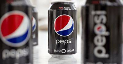 "Меня трясет и я потею": любительница Pepsi выпивает по 2 литра каждый день (видео)