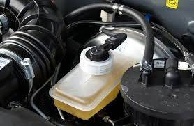 Тормозная жидкость в авто – когда нужно менять – полезные советы водителям