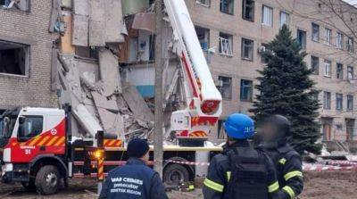 Удар по больнице и шахте в Селидово: число жертв и раненых выросло