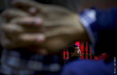 Зарубежные инвесторы вывели с рынка акций КНР 75% средств, вложенных в январе-июле