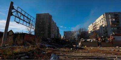 Россияне продолжают пытаться окружить Авдеевку, но число атак на город снизилось — ВСУ