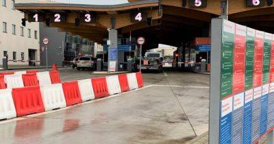 "Сроки неизвестны": перевозчики Словакии заблокировали пункт пропуска на границе с Украиной