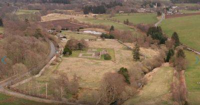 Археологи обнаружили давно потерянный шотландский монастырь спустя 1000 лет (фото)