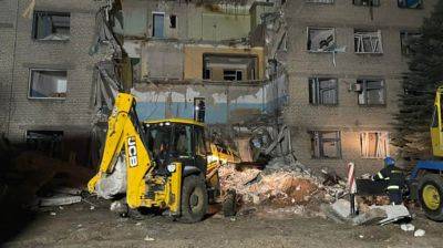 В Селидово из-под завалов больницы достали второго погибшего человека