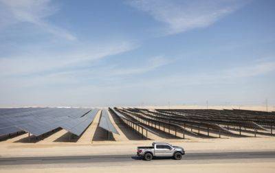 В ОАЭ заработала самая большая в мире солнечная электростанция
