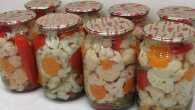 Настоящее объедение на зиму: рецепт маринованной цветной капусты "Ассорти"