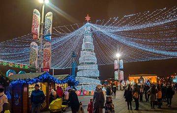 В центре Минска к Новому году поставят 30 елок