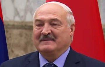Врач: У Лукашенко проблемы не только с головой, но и с нервной системой
