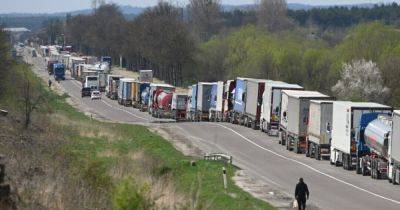 Украина обратилась к Польше с официальной нотой после смерти второго водителя на границе