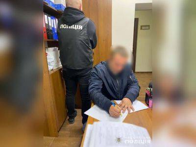 Взятка или увольнение: в Одессе разоблачили чиновника | Новости Одессы