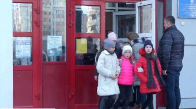 Власти Киева сделали объявление для школьников из-за прогноза снегопада