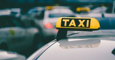 Скандал во Львове - водитель такси избил пассажирок, которые опоздали на поездку (видео)