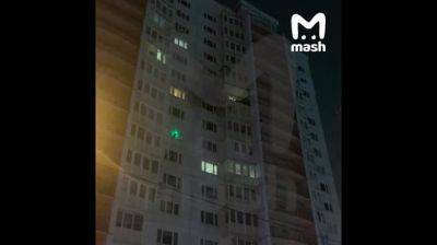 В России дрон влетел в многоэтажку